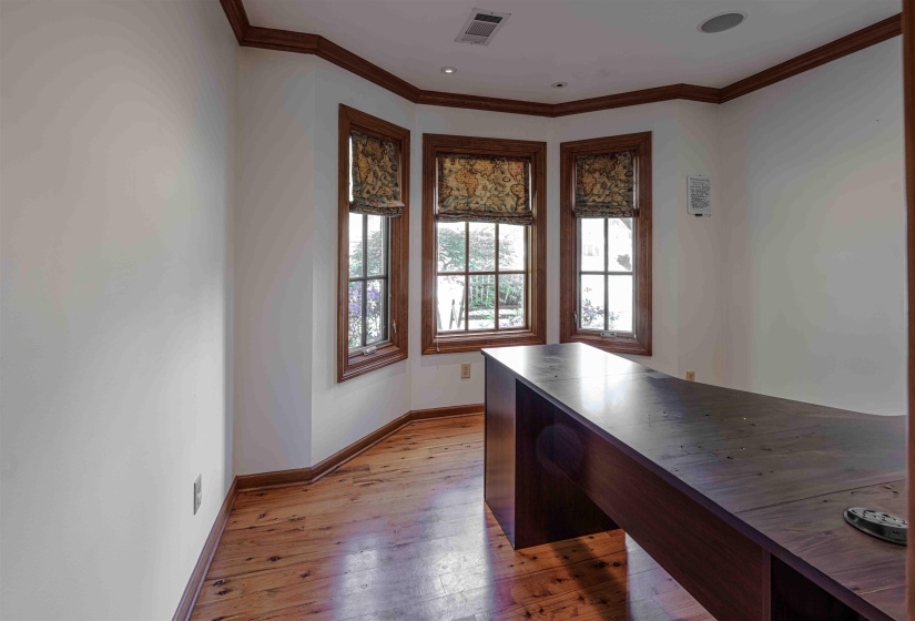 947 ROLLING OAKS LN, Collierville, Tennessee 38017, 6 Bedroom Bedrooms, 12 Room Rooms,4.1 BathroomBathrooms,Residential,For Sale,ROLLING OAKS,0,10218904