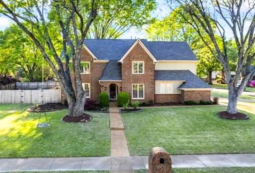 947 ROLLING OAKS LN, Collierville, Tennessee 38017, 6 Bedroom Bedrooms, 12 Room Rooms,4.1 BathroomBathrooms,Residential,For Sale,ROLLING OAKS,0,10218904