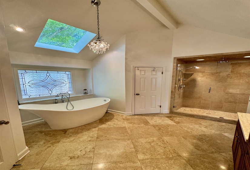 947 ROLLING OAKS LN, Collierville, Tennessee 38017, 6 Bedroom Bedrooms, 12 Room Rooms,4.1 BathroomBathrooms,Residential,For Sale,ROLLING OAKS,0,10218904