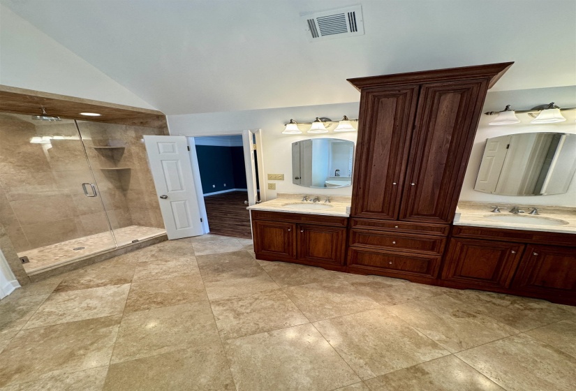 947 ROLLING OAKS LN, Collierville, Tennessee 38017, 6 Bedroom Bedrooms, 12 Room Rooms,4.1 BathroomBathrooms,Residential,For Sale,ROLLING OAKS,0,10218904