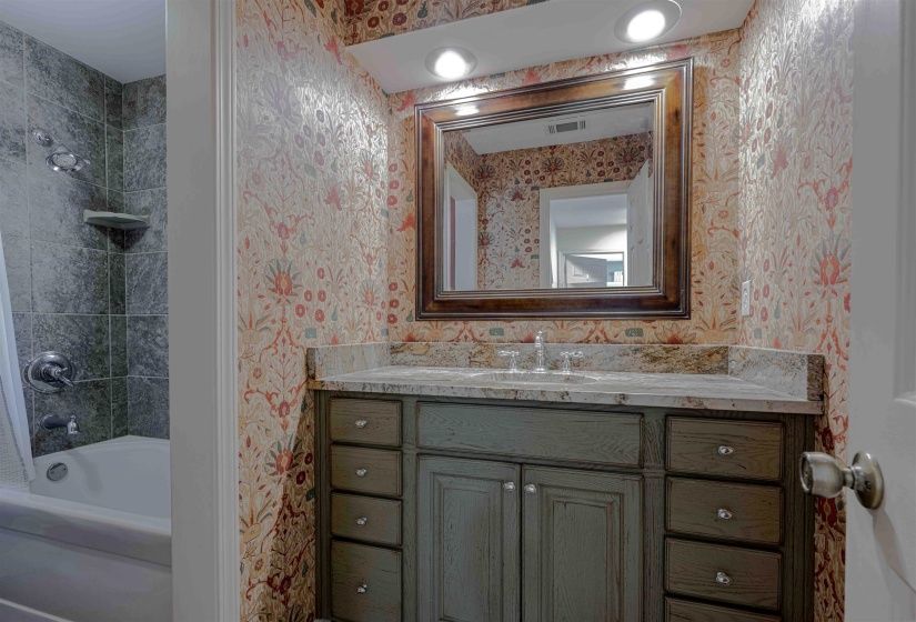 947 ROLLING OAKS LN, Collierville, Tennessee 38017, 6 Bedroom Bedrooms, 12 Room Rooms,4.1 BathroomBathrooms,Residential,For Sale,ROLLING OAKS,0,10218904