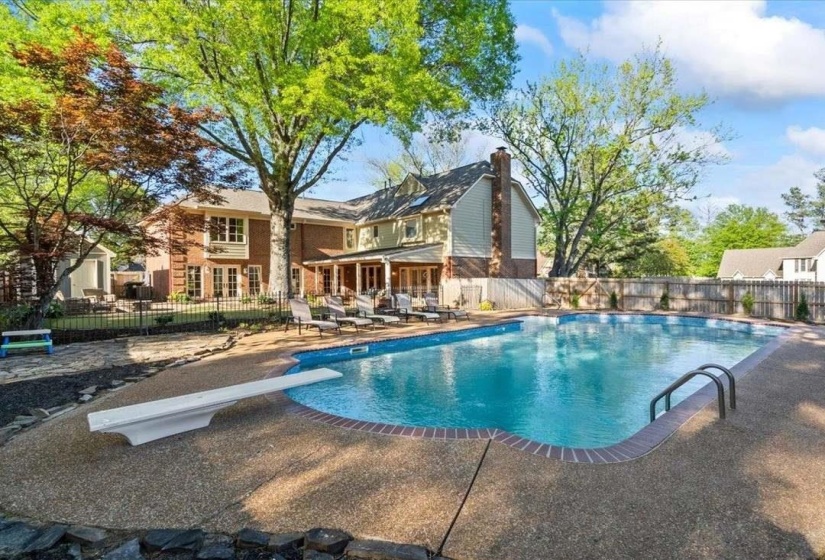 947 ROLLING OAKS LN, Collierville, Tennessee 38017, 6 Bedroom Bedrooms, 12 Room Rooms,4.1 BathroomBathrooms,Residential,For Sale,ROLLING OAKS,0,10218904
