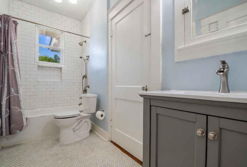 850 WILLETT CIR, Memphis, Tennessee 38107, 4 Bedroom Bedrooms, 2 Room Rooms,2 BathroomBathrooms,Residential,For Sale,WILLETT,0,10218908