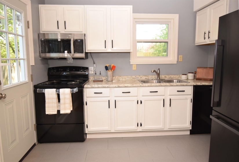 3529 MARION AVE, Memphis, Tennessee 38111, 2 Bedroom Bedrooms, 5 Room Rooms,1 BathroomBathrooms,Residential,For Sale,MARION,0,10218909