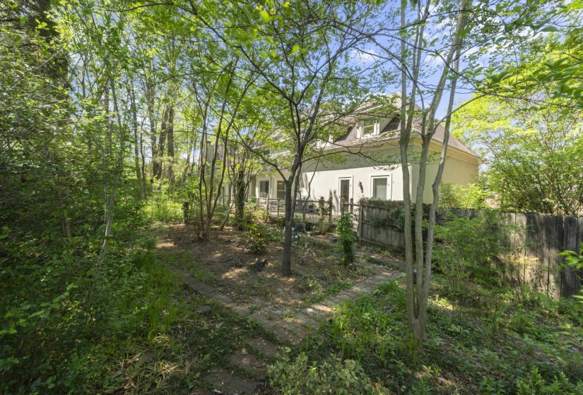 2944 BELFORT DR, Germantown, Tennessee 38138, 6 Bedroom Bedrooms, 12 Room Rooms,3.1 BathroomBathrooms,Residential,For Sale,BELFORT,0,10218918