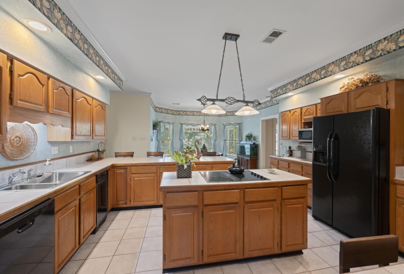 2944 BELFORT DR, Germantown, Tennessee 38138, 6 Bedroom Bedrooms, 12 Room Rooms,3.1 BathroomBathrooms,Residential,For Sale,BELFORT,0,10218918