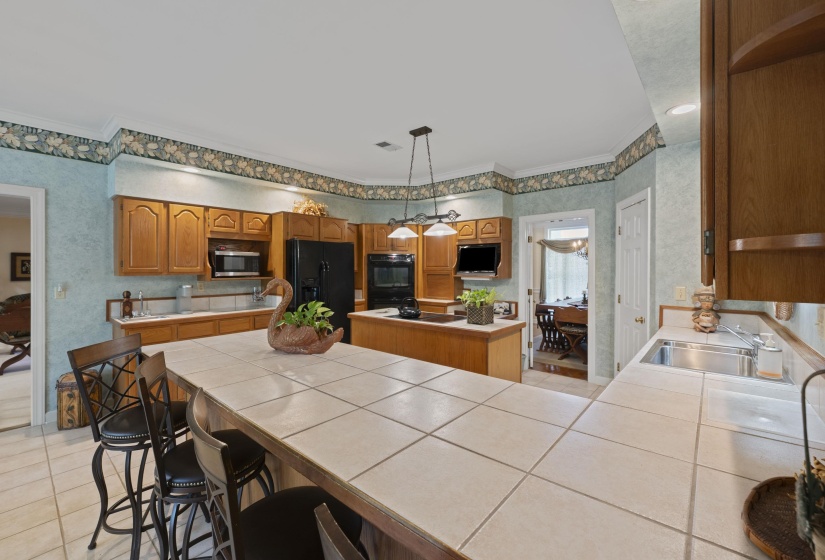 2944 BELFORT DR, Germantown, Tennessee 38138, 6 Bedroom Bedrooms, 12 Room Rooms,3.1 BathroomBathrooms,Residential,For Sale,BELFORT,0,10218918