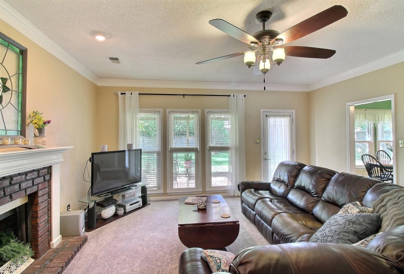 573 MERRIWEATHER DR, Collierville, Tennessee 38017, 4 Bedrooms Bedrooms, 9 Rooms Rooms,2.2 BathroomsBathrooms,Residential,For Sale,MERRIWEATHER,10218921
