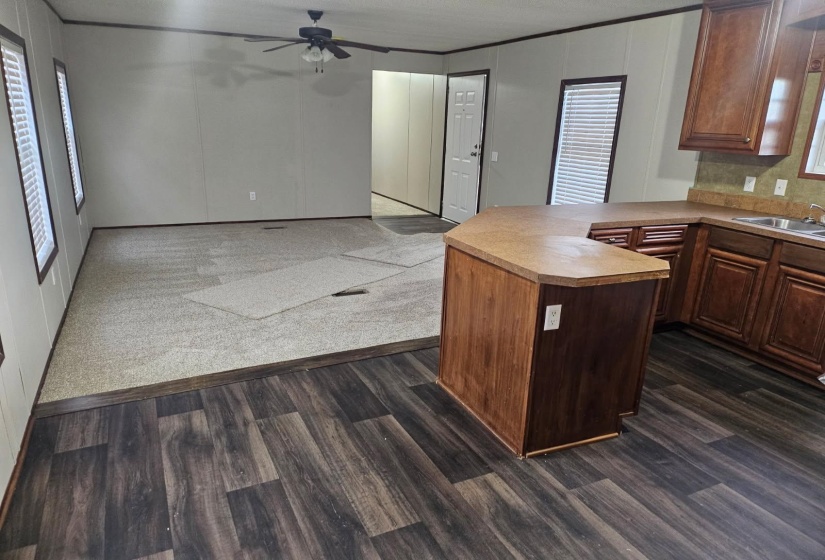 1505 OAK HILL RD, Bolivar, Tennessee 38008, 3 Bedrooms Bedrooms, 7 Rooms Rooms,2 BathroomsBathrooms,Residential,For Sale,OAK HILL,10213198