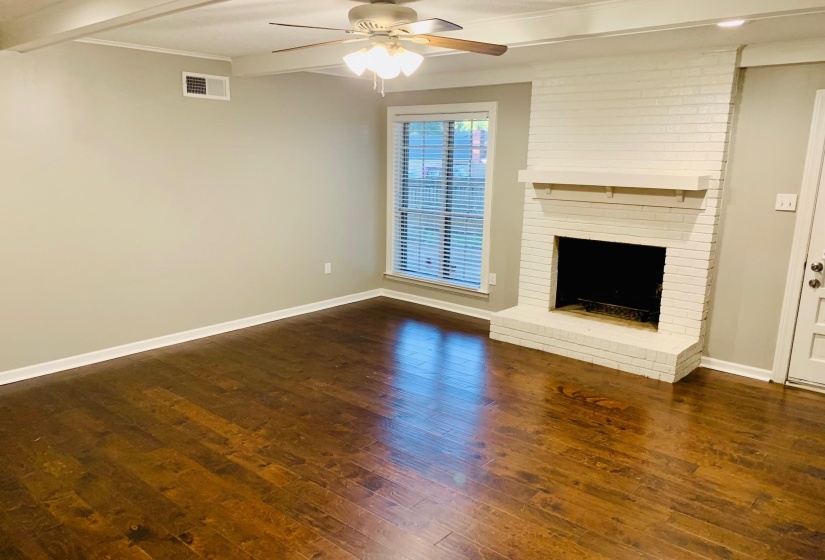 1624 CHURCHILL DOWNS CIR, Germantown, Tennessee 38138, 3 Bedrooms Bedrooms, 7 Rooms Rooms,2 BathroomsBathrooms,Rental Properties,For Sale,CHURCHILL DOWNS,10219033