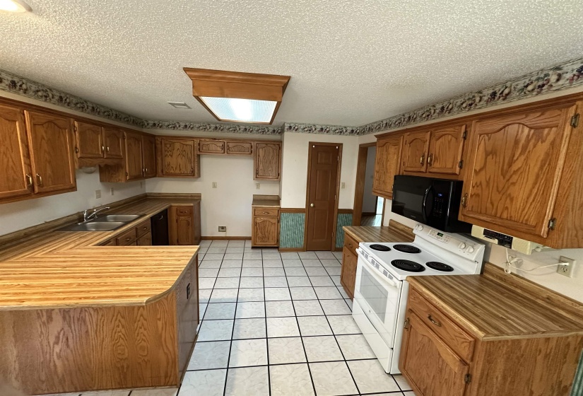 6638 GALILEO CV, Bartlett, Tennessee 38134, 4 Bedroom Bedrooms, 8 Room Rooms,2.1 BathroomBathrooms,Residential,For Sale,GALILEO,0,10219005
