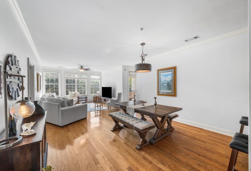 3520 CENTRAL AVE, Memphis, Tennessee 38111, 2 Bedroom Bedrooms, 4 Room Rooms,2 BathroomBathrooms,Residential,For Sale,CENTRAL,0,10219010