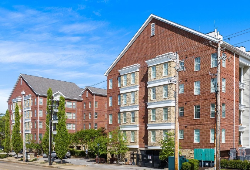 3520 CENTRAL AVE, Memphis, Tennessee 38111, 2 Bedroom Bedrooms, 4 Room Rooms,2 BathroomBathrooms,Residential,For Sale,CENTRAL,0,10219010
