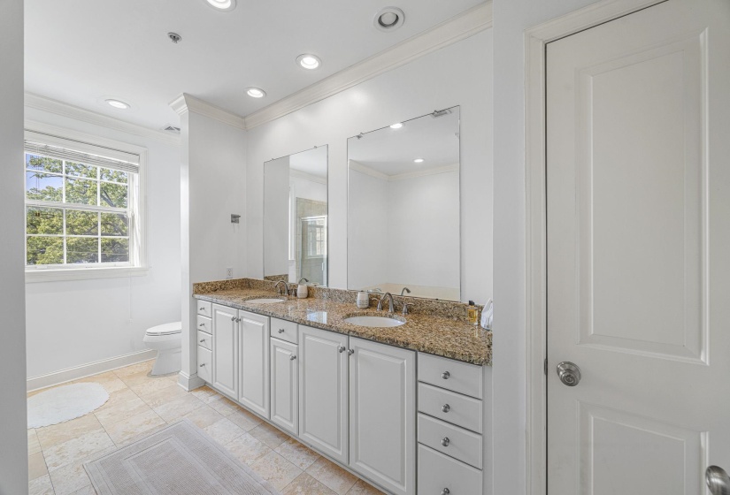 3520 CENTRAL AVE, Memphis, Tennessee 38111, 2 Bedroom Bedrooms, 4 Room Rooms,2 BathroomBathrooms,Residential,For Sale,CENTRAL,0,10219010