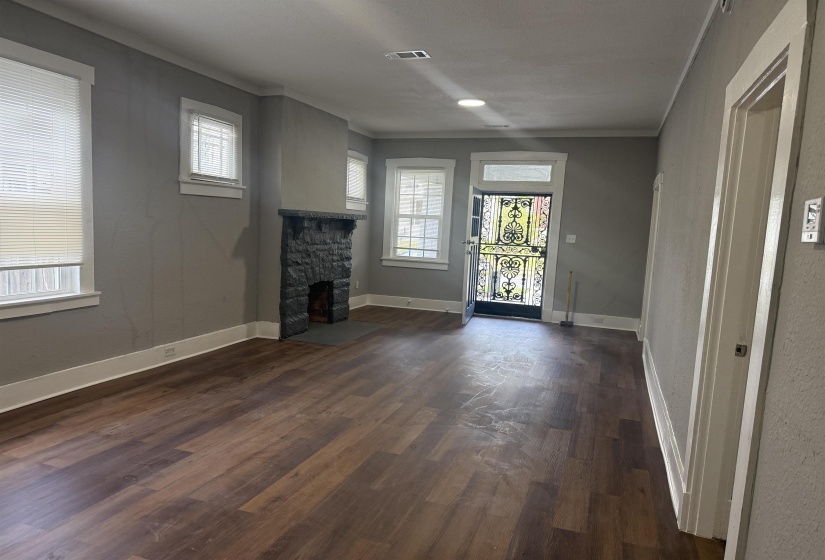 1105 AZALIA ST, Memphis, Tennessee 38106, 3 Bedrooms Bedrooms, 6 Rooms Rooms,1 BathroomBathrooms,Residential,For Sale,AZALIA,10219016