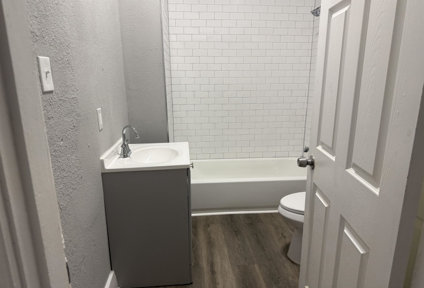 1105 AZALIA ST, Memphis, Tennessee 38106, 3 Bedrooms Bedrooms, 6 Rooms Rooms,1 BathroomBathrooms,Residential,For Sale,AZALIA,10219016