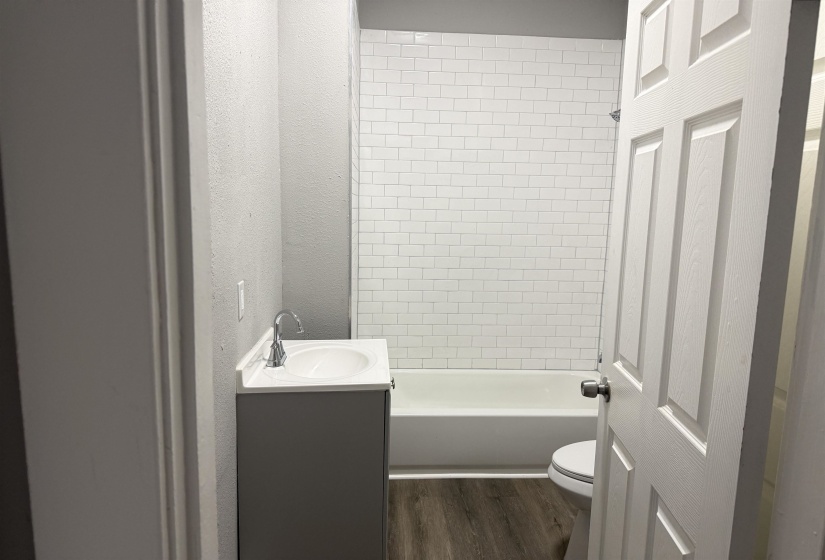 1105 AZALIA ST, Memphis, Tennessee 38106, 3 Bedrooms Bedrooms, 6 Rooms Rooms,1 BathroomBathrooms,Residential,For Sale,AZALIA,10219016