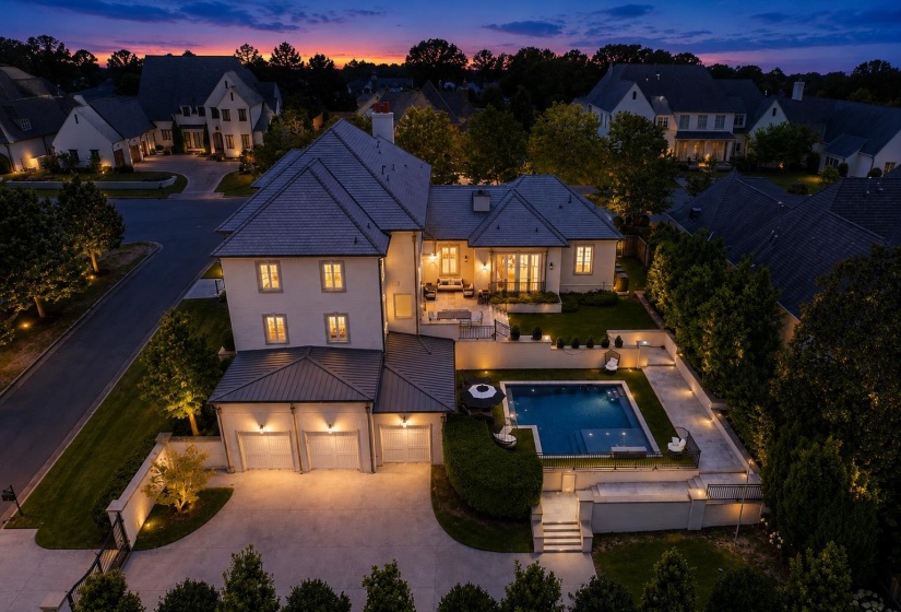 6211 DOVECOTE LN, Memphis, Tennessee 38120, 5 Bedroom Bedrooms, 12 Room Rooms,5.2 BathroomBathrooms,Residential,For Sale,DOVECOTE,0,10219024
