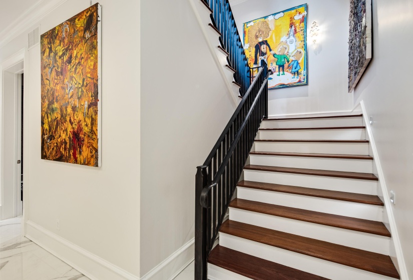 6211 DOVECOTE LN, Memphis, Tennessee 38120, 5 Bedroom Bedrooms, 12 Room Rooms,5.2 BathroomBathrooms,Residential,For Sale,DOVECOTE,0,10219024