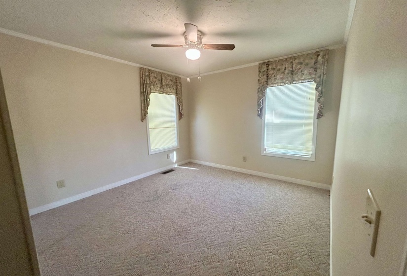 720 RIVERSIDE LN, Crump, Tennessee 38327, 3 Bedroom Bedrooms, 8 Room Rooms,2.1 BathroomBathrooms,Residential,For Sale,RIVERSIDE,0,10219042