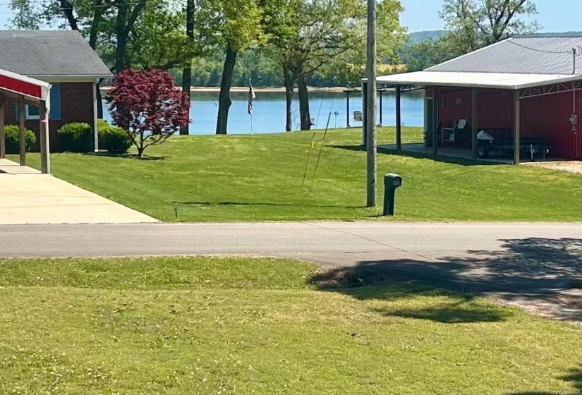 720 RIVERSIDE LN, Crump, Tennessee 38327, 3 Bedroom Bedrooms, 8 Room Rooms,2.1 BathroomBathrooms,Residential,For Sale,RIVERSIDE,0,10219042