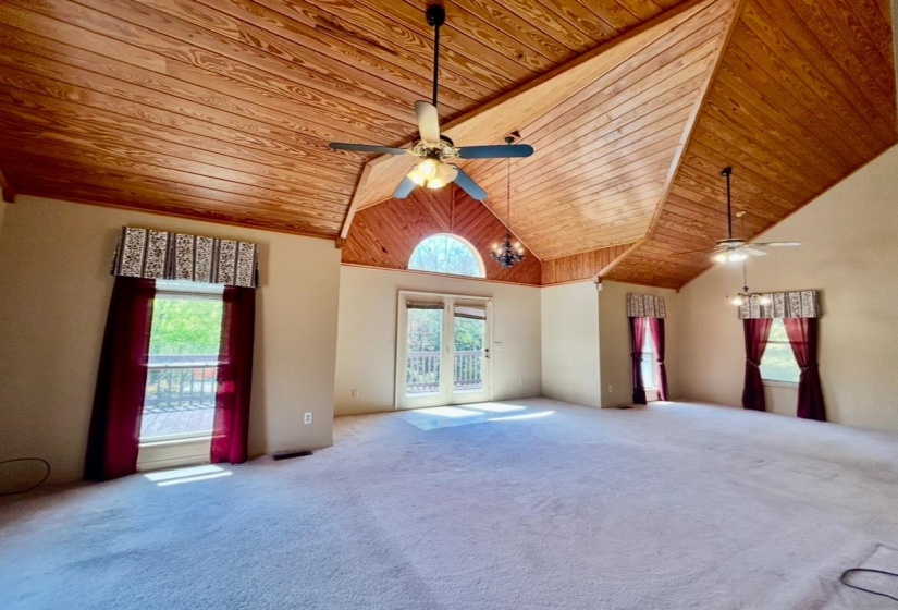 720 RIVERSIDE LN, Crump, Tennessee 38327, 3 Bedroom Bedrooms, 8 Room Rooms,2.1 BathroomBathrooms,Residential,For Sale,RIVERSIDE,0,10219042