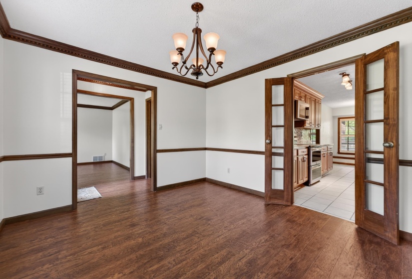 354 COLLEGE DR, Collierville, Tennessee 38017, 5 Bedrooms Bedrooms, 7 Rooms Rooms,3 BathroomsBathrooms,Residential,For Sale,COLLEGE,10219056