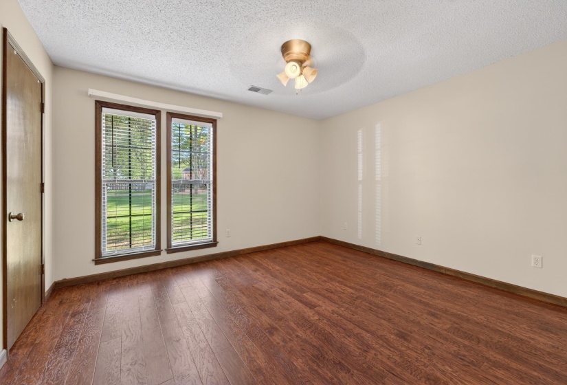 354 COLLEGE DR, Collierville, Tennessee 38017, 5 Bedrooms Bedrooms, 7 Rooms Rooms,3 BathroomsBathrooms,Residential,For Sale,COLLEGE,10219056