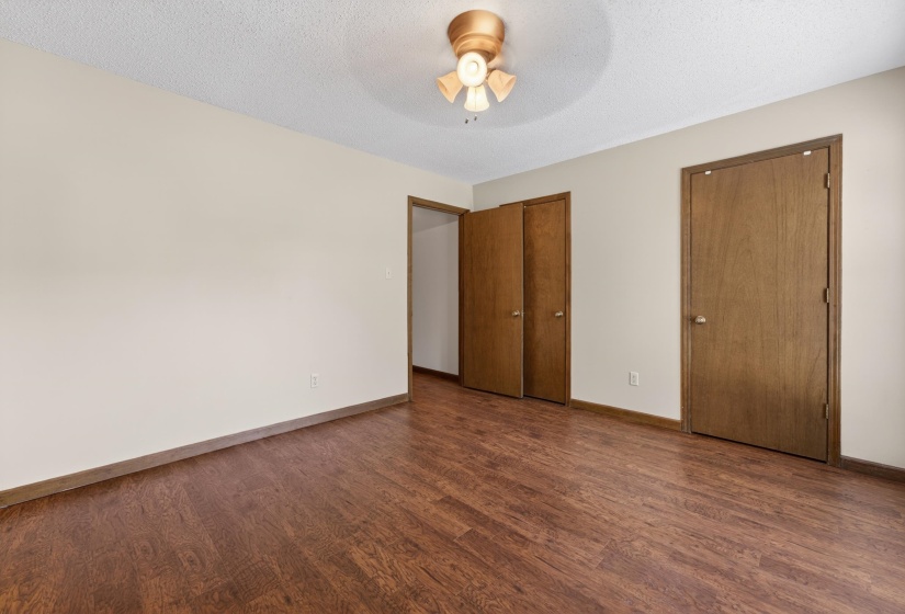 354 COLLEGE DR, Collierville, Tennessee 38017, 5 Bedrooms Bedrooms, 7 Rooms Rooms,3 BathroomsBathrooms,Residential,For Sale,COLLEGE,10219056