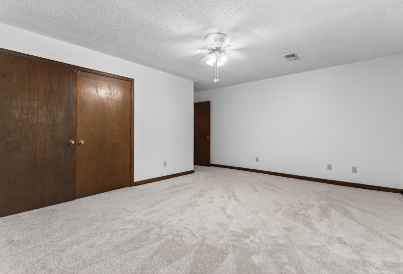 354 COLLEGE DR, Collierville, Tennessee 38017, 5 Bedrooms Bedrooms, 7 Rooms Rooms,3 BathroomsBathrooms,Residential,For Sale,COLLEGE,10219056