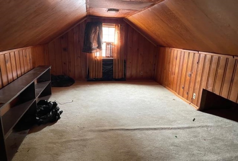 3152 LARKSPUR DR, Memphis, Tennessee 38111, 4 Bedrooms Bedrooms, 8 Rooms Rooms,1.1 BathroomsBathrooms,Residential,For Sale,LARKSPUR,10219057