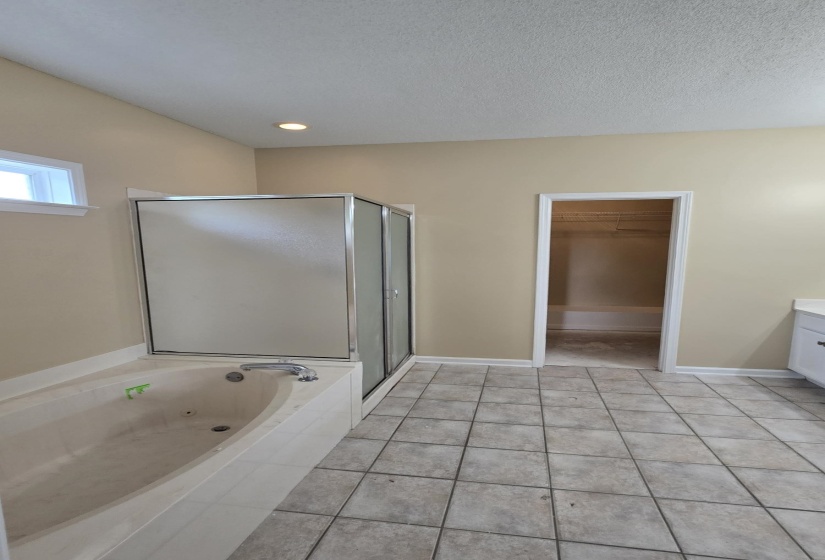 4860 RIVERCREST LN, Bartlett, Tennessee 38135, 5 Bedroom Bedrooms, 9 Room Rooms,2.1 BathroomBathrooms,Residential,For Sale,RIVERCREST,0,10218595