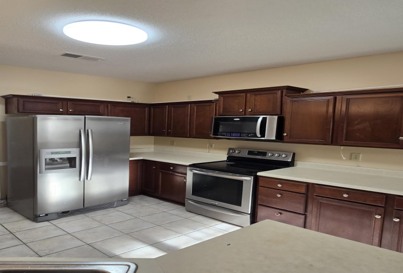 4860 RIVERCREST LN, Bartlett, Tennessee 38135, 5 Bedroom Bedrooms, 9 Room Rooms,2.1 BathroomBathrooms,Residential,For Sale,RIVERCREST,0,10218595