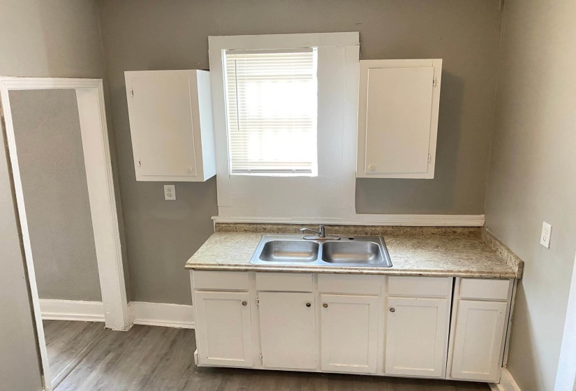 855 HILTON ST, Memphis, Tennessee 38114, 4 Bedrooms Bedrooms, 7 Rooms Rooms,1 BathroomBathrooms,Residential,For Sale,HILTON,10219067