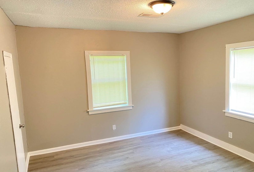 855 HILTON ST, Memphis, Tennessee 38114, 4 Bedrooms Bedrooms, 7 Rooms Rooms,1 BathroomBathrooms,Residential,For Sale,HILTON,10219067