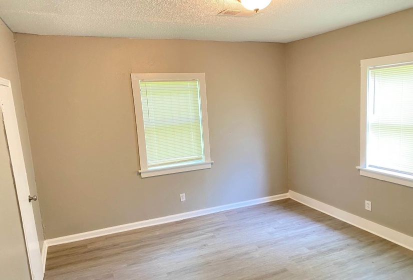 855 HILTON ST, Memphis, Tennessee 38114, 4 Bedrooms Bedrooms, 7 Rooms Rooms,1 BathroomBathrooms,Residential,For Sale,HILTON,10219067