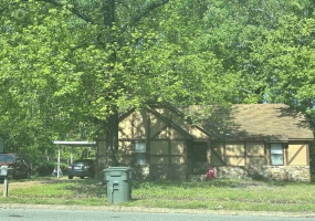 4403 KERWIN DR, Memphis, Tennessee 38128, 3 Bedrooms Bedrooms, 5 Rooms Rooms,2 BathroomsBathrooms,Residential,For Sale,KERWIN,10219077