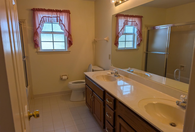 6110 NELLWOOD DR, Olive Branch, Mississippi 38654, 3 Bedroom Bedrooms, 7 Room Rooms,2.1 BathroomBathrooms,Residential,For Sale,NELLWOOD,0,10219104