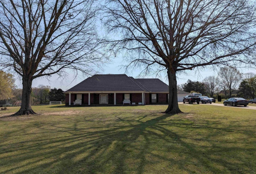6110 NELLWOOD DR, Olive Branch, Mississippi 38654, 3 Bedroom Bedrooms, 7 Room Rooms,2.1 BathroomBathrooms,Residential,For Sale,NELLWOOD,0,10219104