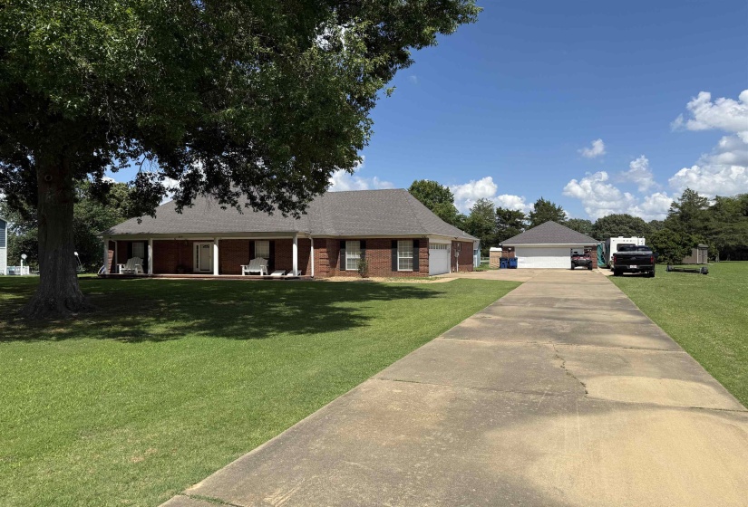 6110 NELLWOOD DR, Olive Branch, Mississippi 38654, 3 Bedroom Bedrooms, 7 Room Rooms,2.1 BathroomBathrooms,Residential,For Sale,NELLWOOD,0,10219104