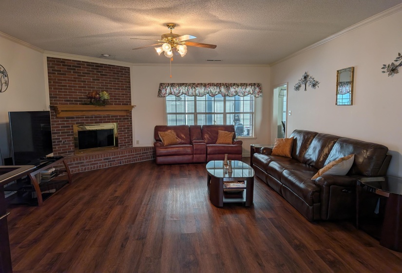 6110 NELLWOOD DR, Olive Branch, Mississippi 38654, 3 Bedroom Bedrooms, 7 Room Rooms,2.1 BathroomBathrooms,Residential,For Sale,NELLWOOD,0,10219104
