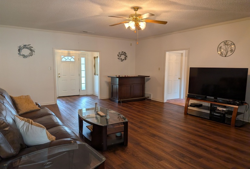 6110 NELLWOOD DR, Olive Branch, Mississippi 38654, 3 Bedroom Bedrooms, 7 Room Rooms,2.1 BathroomBathrooms,Residential,For Sale,NELLWOOD,0,10219104
