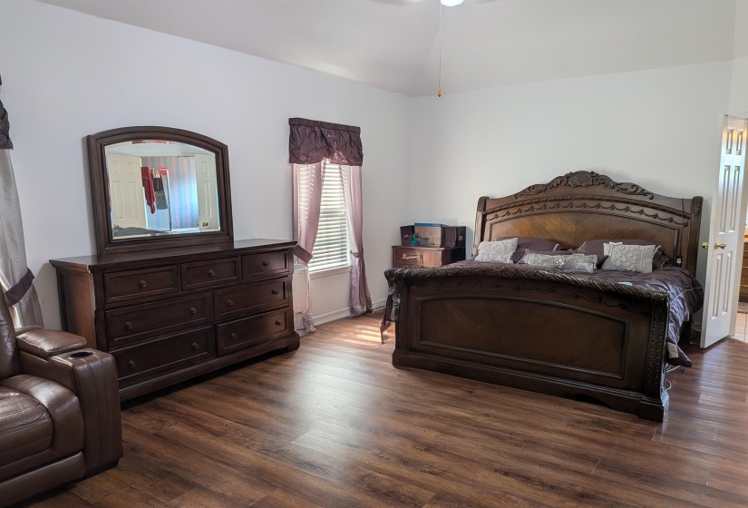 6110 NELLWOOD DR, Olive Branch, Mississippi 38654, 3 Bedroom Bedrooms, 7 Room Rooms,2.1 BathroomBathrooms,Residential,For Sale,NELLWOOD,0,10219104