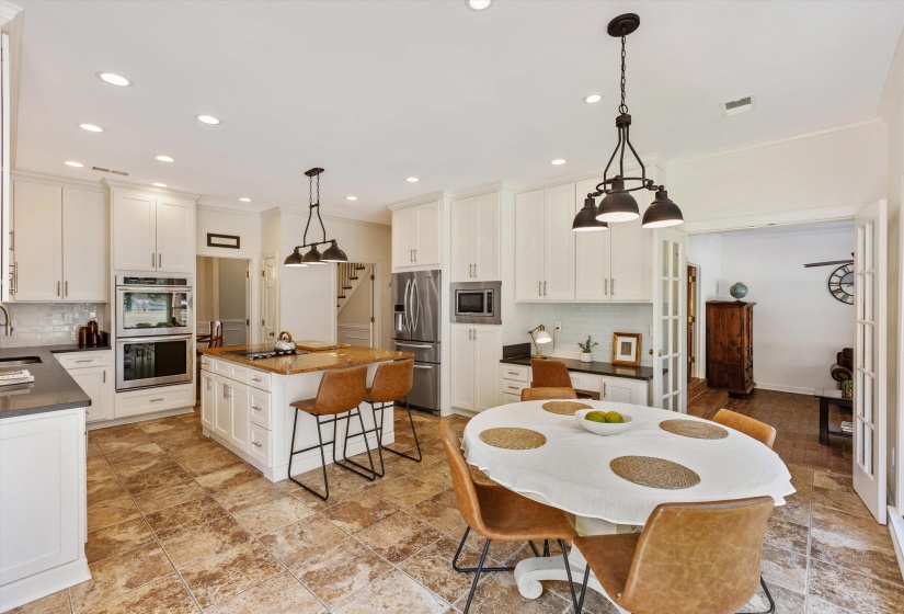 2800 LEVEE OAKS DR, Collierville, Tennessee 38017, 3 Bedroom Bedrooms, 8 Room Rooms,2.1 BathroomBathrooms,Residential,For Sale,LEVEE OAKS,0,10219105