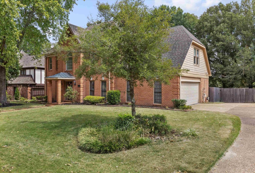 2800 LEVEE OAKS DR, Collierville, Tennessee 38017, 3 Bedroom Bedrooms, 8 Room Rooms,2.1 BathroomBathrooms,Residential,For Sale,LEVEE OAKS,0,10219105