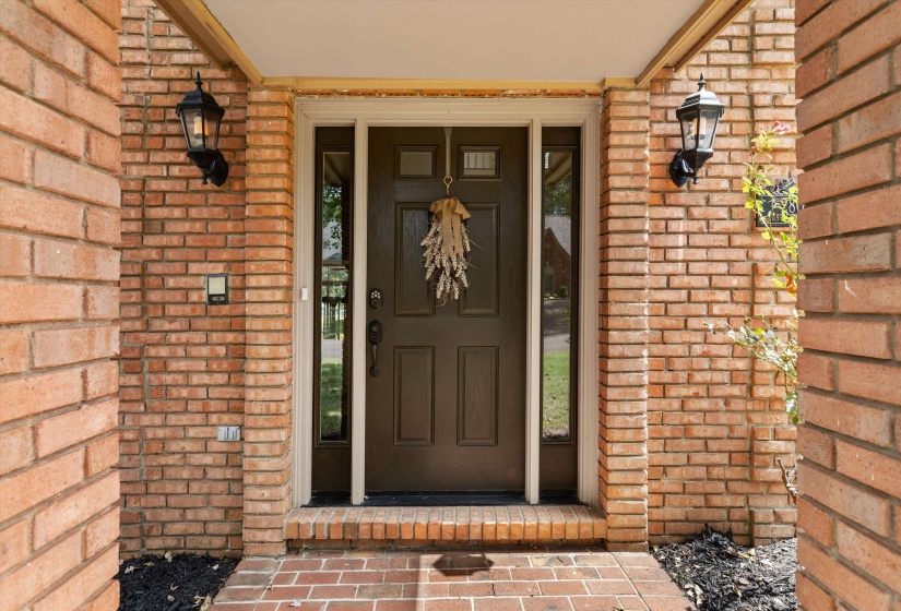 2800 LEVEE OAKS DR, Collierville, Tennessee 38017, 3 Bedroom Bedrooms, 8 Room Rooms,2.1 BathroomBathrooms,Residential,For Sale,LEVEE OAKS,0,10219105