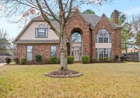 711 AUTUMN WINDS DR, Collierville, Tennessee 38017, 4 Bedrooms Bedrooms, 9 Rooms Rooms,2.1 BathroomsBathrooms,Residential,For Sale,AUTUMN WINDS,10210803