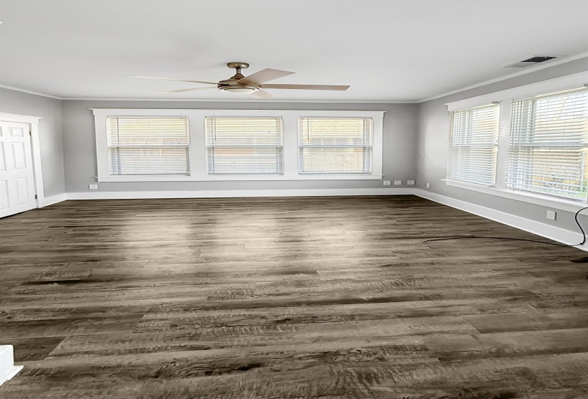 668 STONEWALL ST, Memphis, Tennessee 38107, 3 Bedroom Bedrooms, 6 Room Rooms,2 BathroomBathrooms,Residential,For Sale,STONEWALL,0,10219107