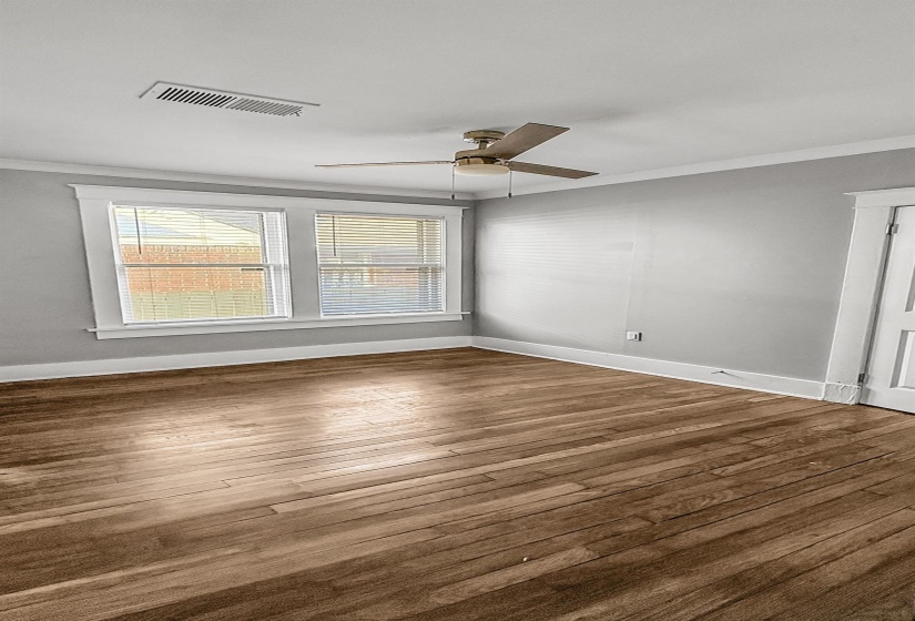 668 STONEWALL ST, Memphis, Tennessee 38107, 3 Bedroom Bedrooms, 6 Room Rooms,2 BathroomBathrooms,Residential,For Sale,STONEWALL,0,10219107