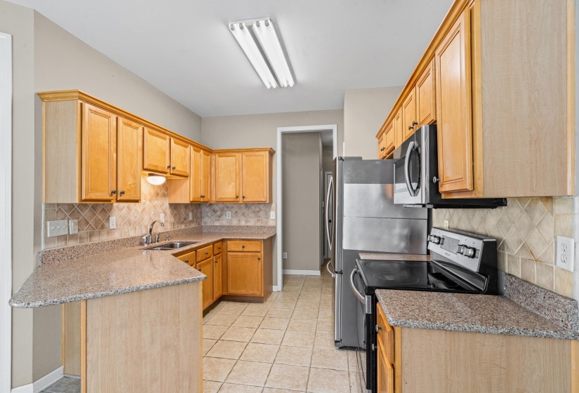 10471 ASHBORO DR, Collierville, Tennessee 38017, 3 Bedroom Bedrooms, 7 Room Rooms,2.1 BathroomBathrooms,Residential,For Sale,ASHBORO,0,10219117